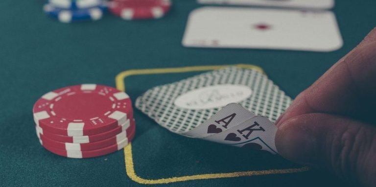Aplikasi mobile ajo89 login dengan menu slot games dan live-dealer tables